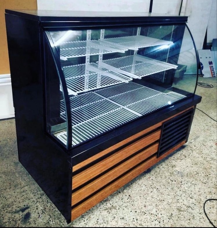 Et Kebap Meze Salata Vitrin Tipi Buzdolapları